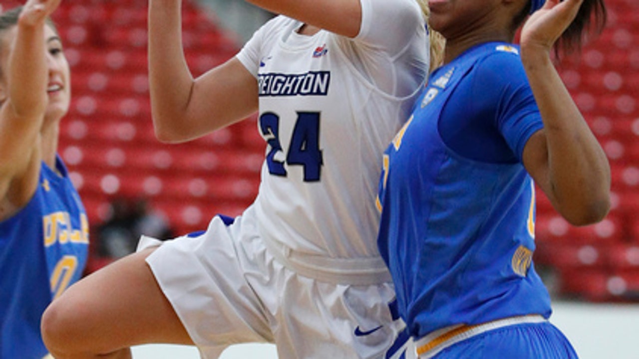 No. 5 UCLA beats Creighton in Las Vegas Shootout (Nov 25, 2017)